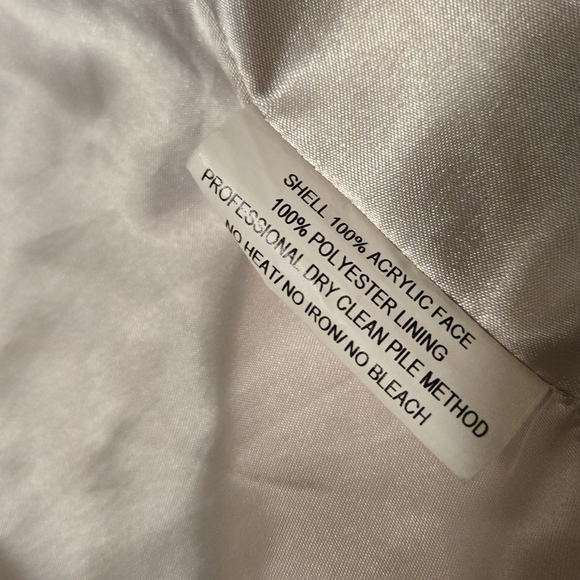 Donna Salyer's Fabulous Furs Faux Fur Ling Vest Size Medium Pockets Soft Lux - Picture 6 of 9